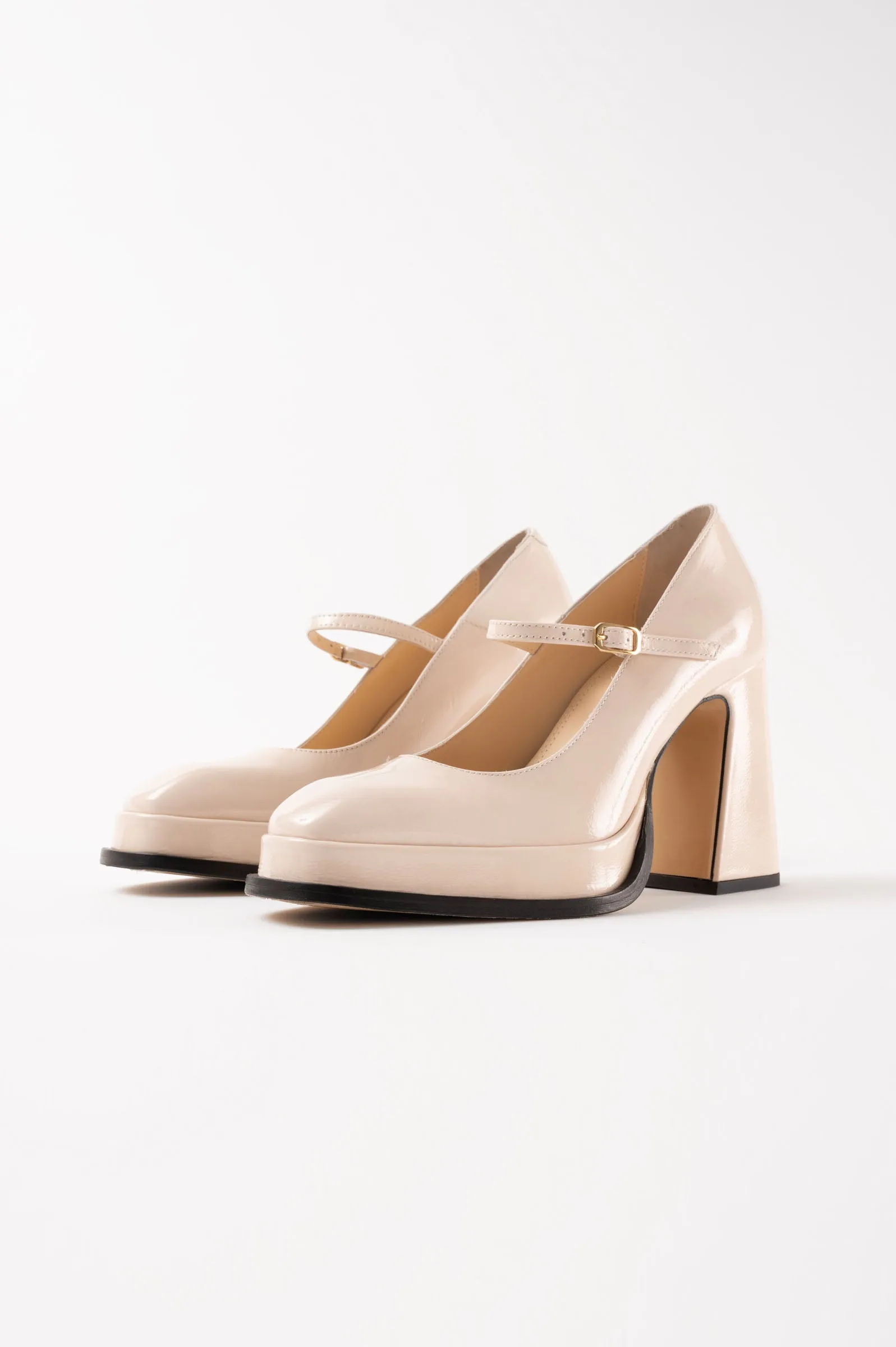 CASILDA - Off-White Patent Leather Mary Jane Pumps