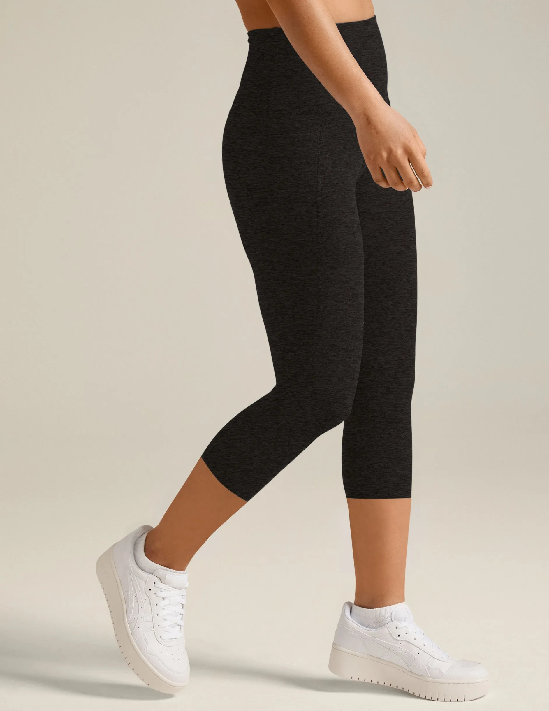 Spacedye Out Of Pocket High Waisted Capri Legging