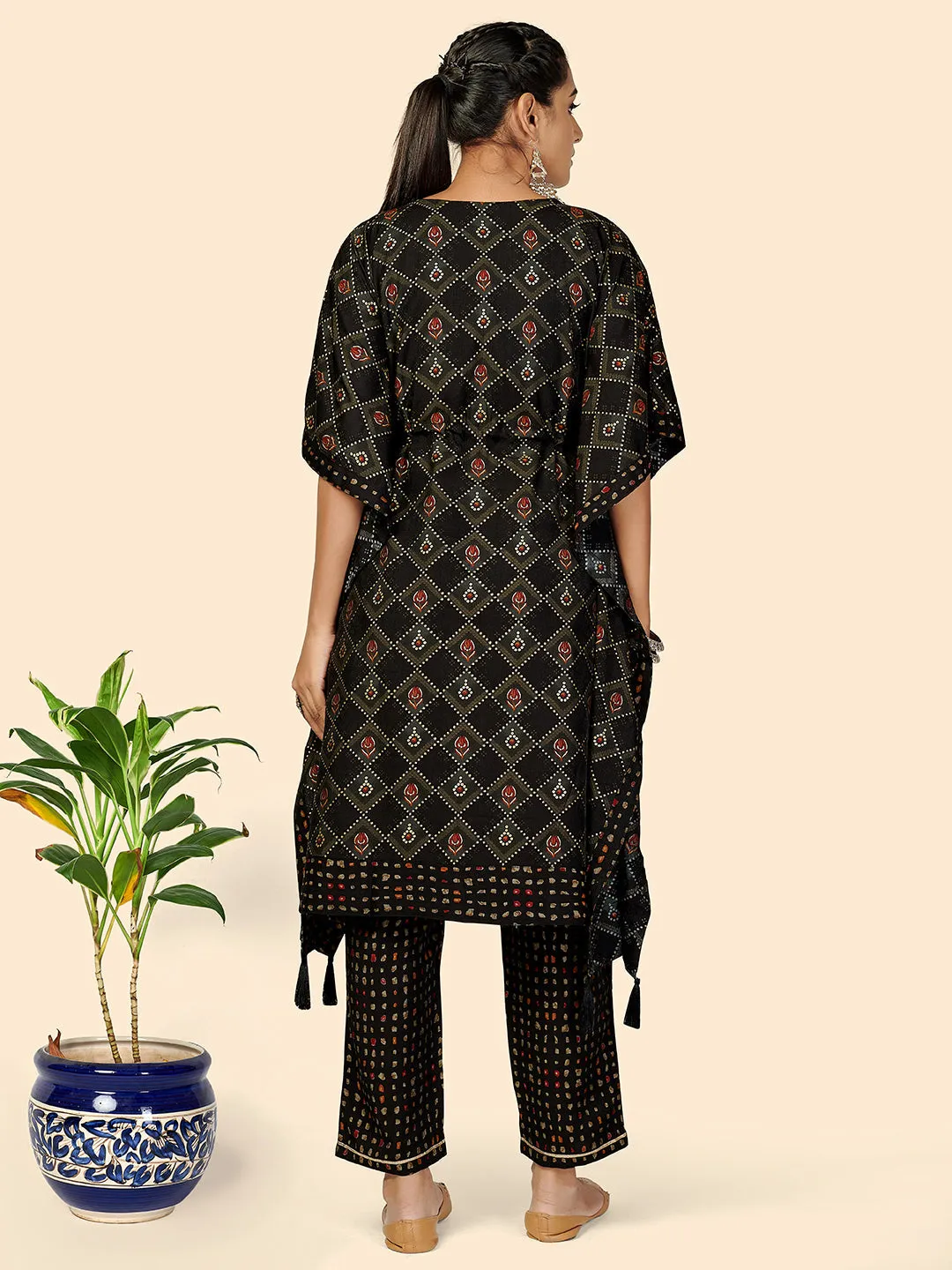 Women'S Foil Print  Muslin Black Stitched Kaftan Kurta With Pant Set