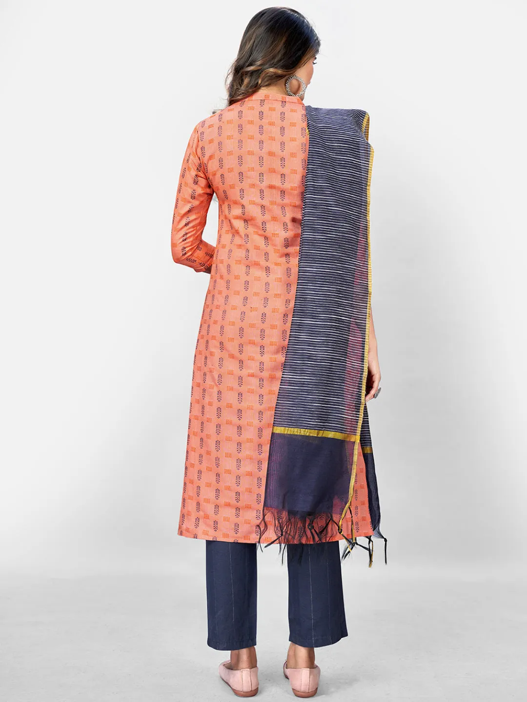 Women'S Printed Straight Cotton Peach Kurta Pant With Dupatta (3Pcs Set)